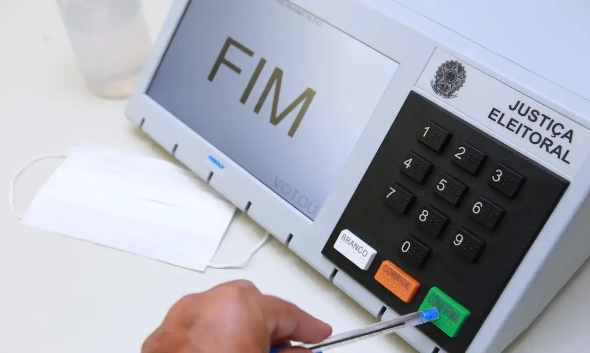 Fecomércio RJ promove sabatinas com candidatos ao Governo do Rio